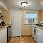 Centrally Located Cozy Tiny Loft, Near Acl, Sxsw, Zilker, 6Th Street