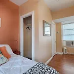 Centrally Located Cozy Tiny Loft, Near Acl, Sxsw, Zilker, 6Th Street