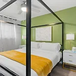 Mins 2 Dwntown - Private Retreat - Austin Cove
