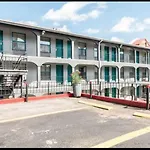 Motel 9 University-Downtown