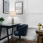 Modern 4Br Condo Perfect For Large Groups & Events