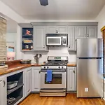 Clarksville Cottage