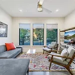 Austin Downtown Dream Escape With Views - Sleeps 12