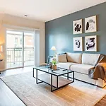 Landing At Muller Flats - 2 Bedrooms In Windsor Park