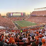 Ut Hook \'Em Horns Skyloft