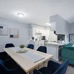 New Stylish Sola Oasis With Pool View, Gym And Office