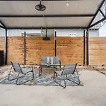 1Br Retreat - Private Patio And Huge Soaking Tub