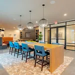 Stylish 2Br With Pool, Gym & Views Austin