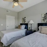 2502 Leon 4Br