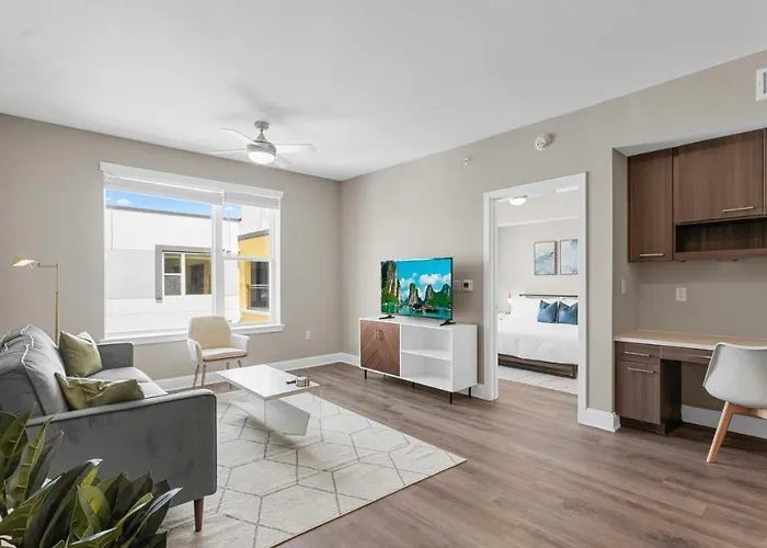 Vivant - 2Br - Luxe & Airy King Beds Suites Close To Downtown