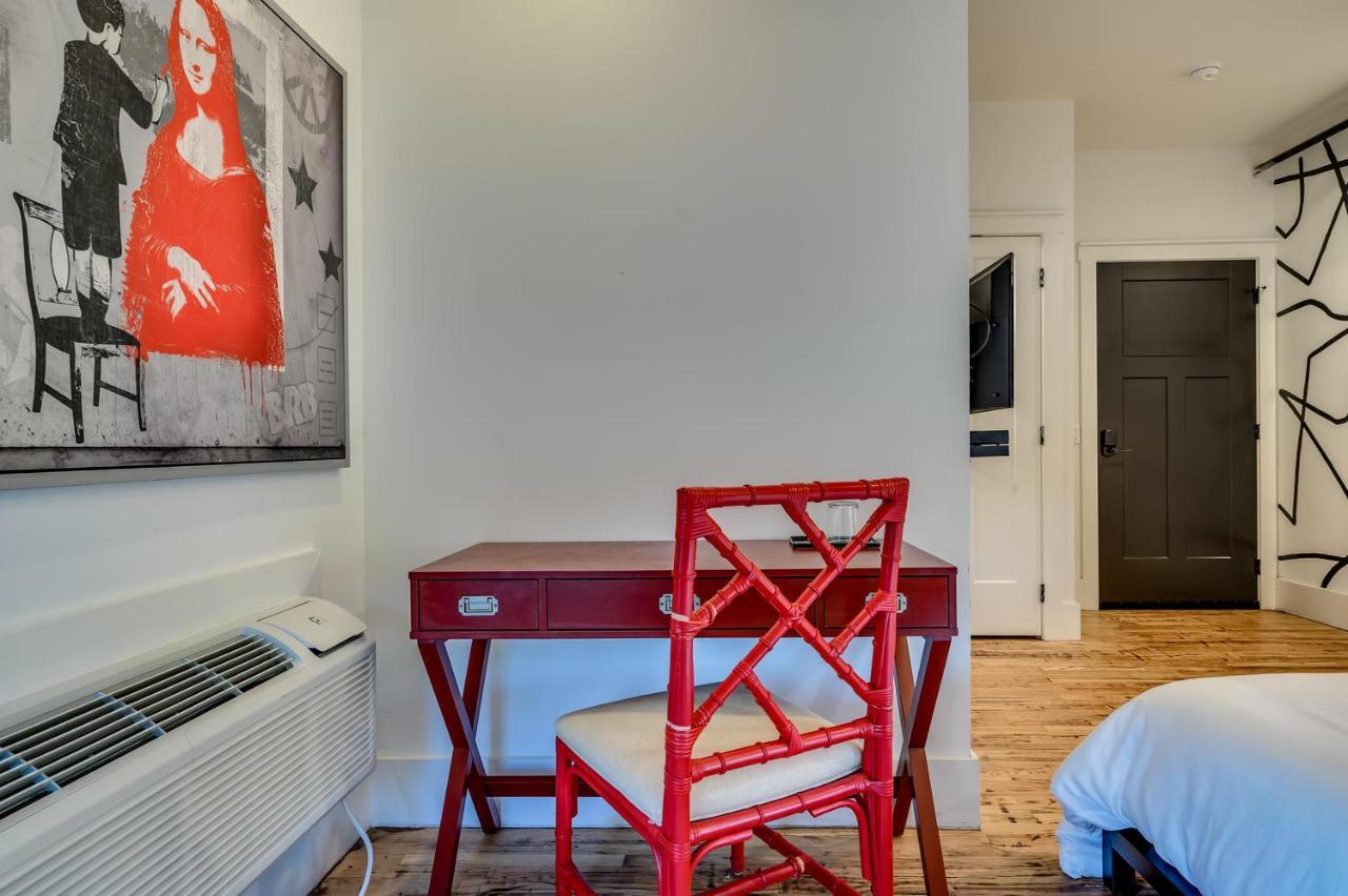 Bed & Breakfast Adina Austin