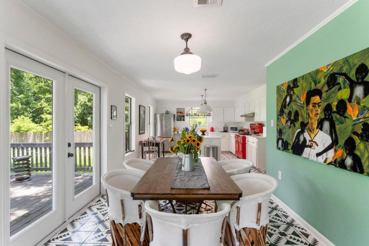 Holiday home The Tire Swing Modern 3bd Gourmet Kitchen Awesome Local