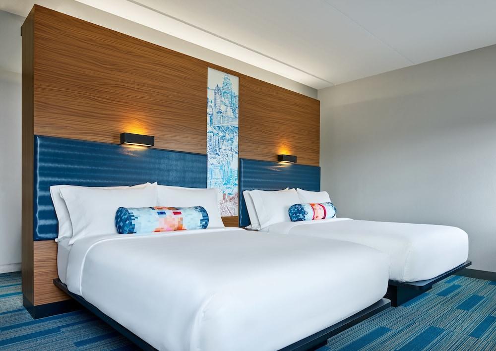 Aloft Downtown Hotel