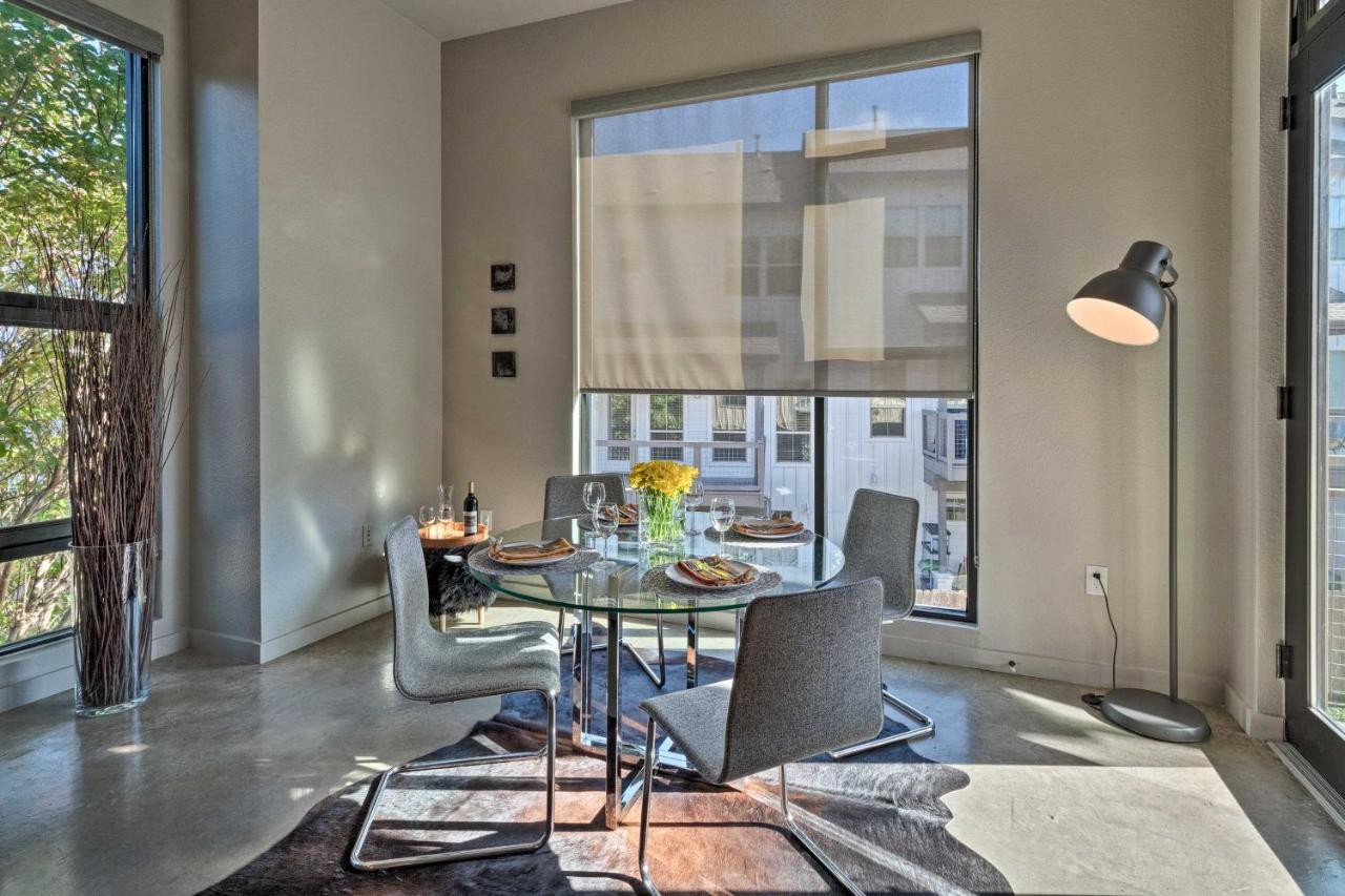 Urban Escape In Sola With Private Patio! Austin