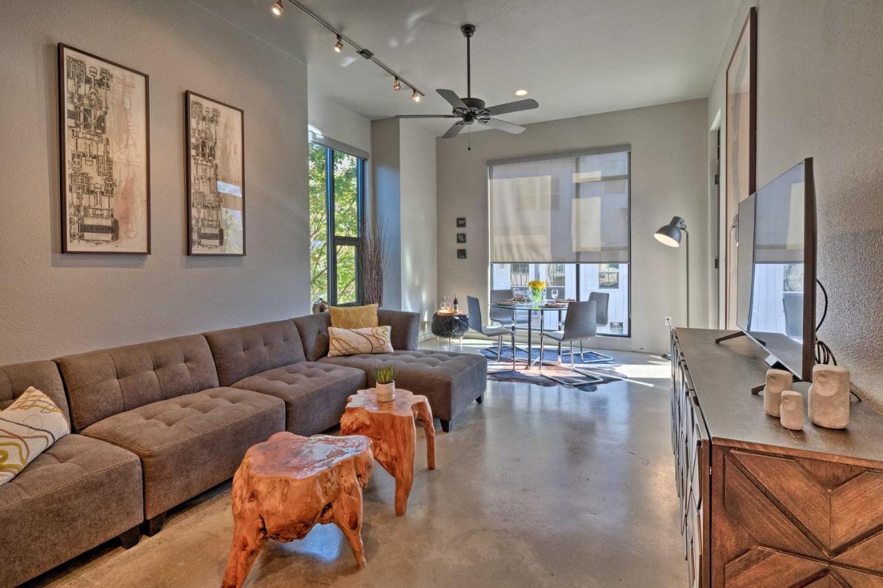 Urban Escape In Sola With Private Patio! Apartment