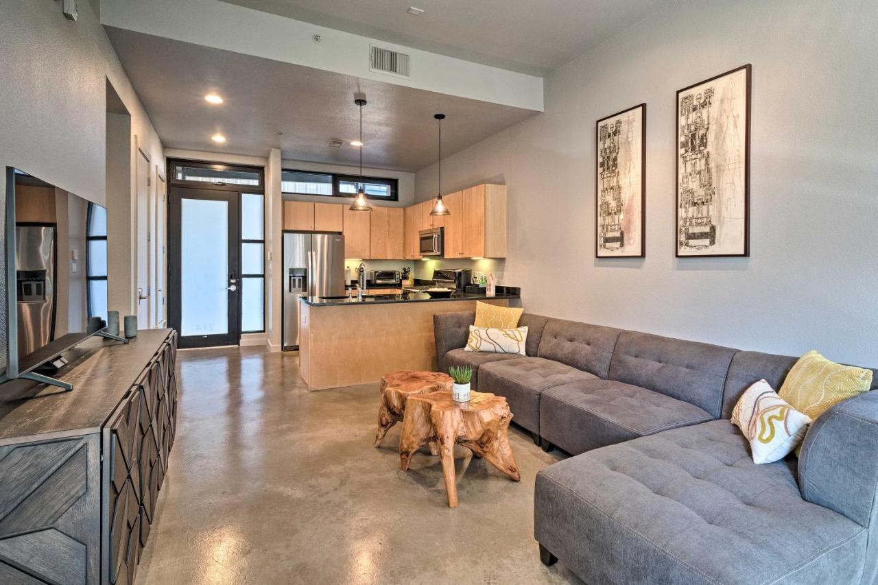 Apartment Urban Escape In Sola With Private Patio! *