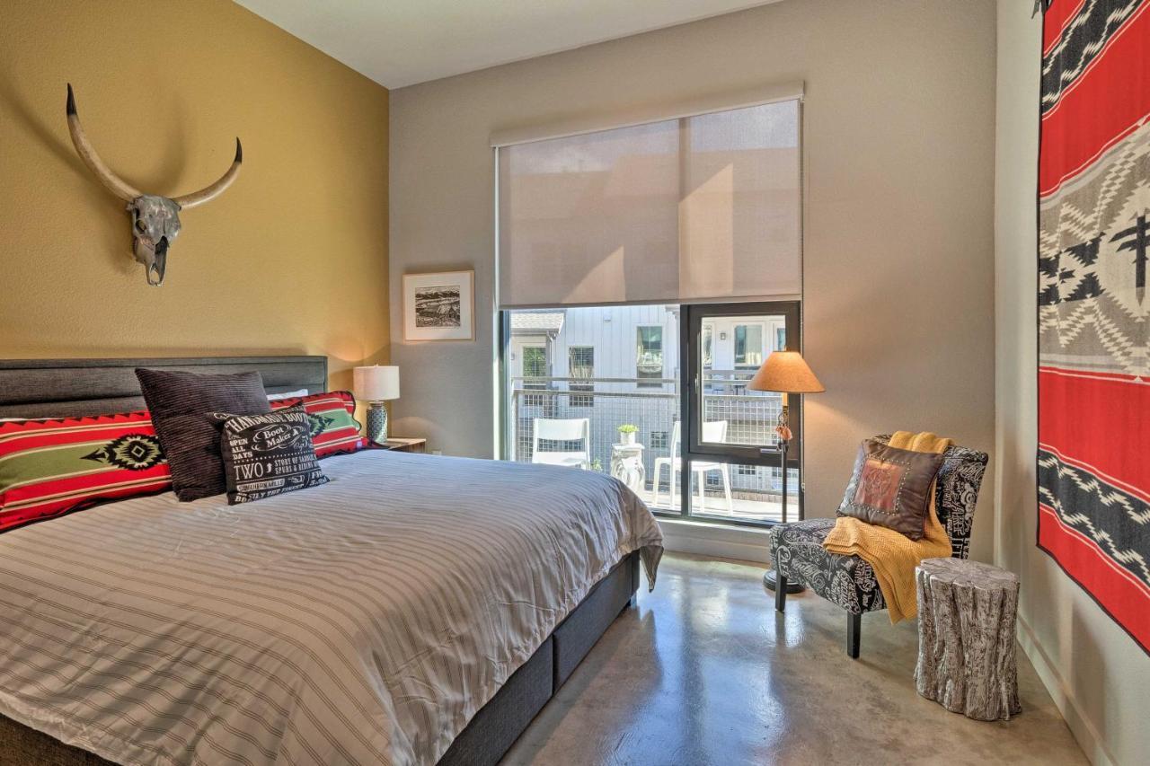 Urban Escape In Sola With Private Patio! *