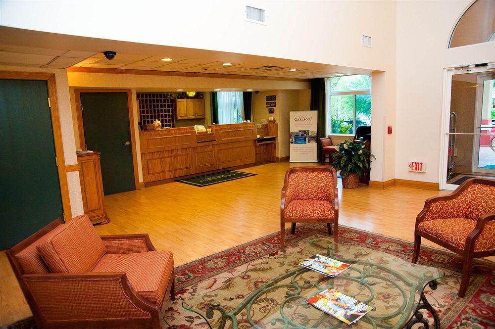 Country & By Radisson, Austin-university, Tx 3*