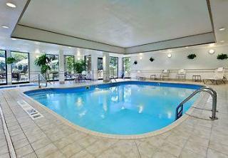 Courtyard By Marriott The Domain Area Hotel 3*