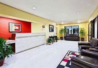 Courtyard By Marriott The Domain Area