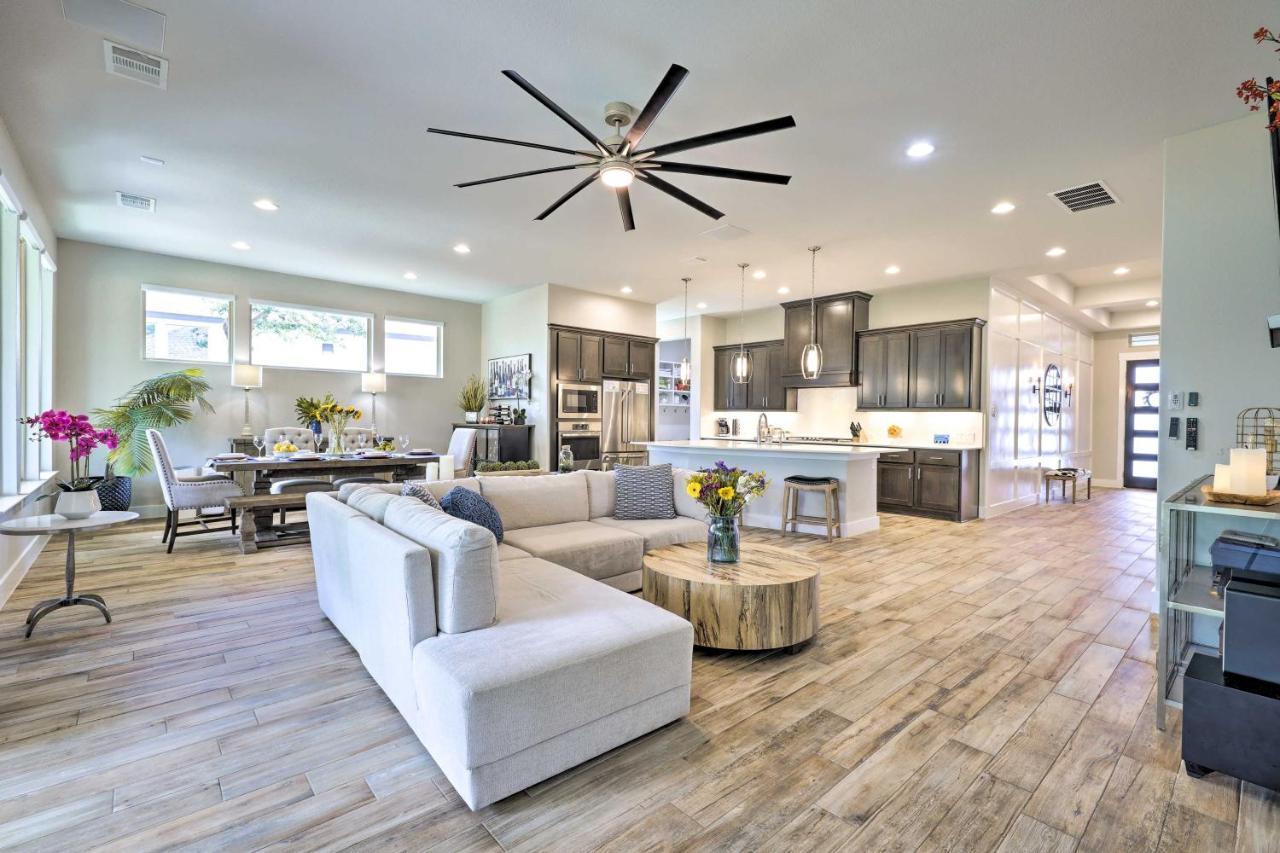 Upscale Area Escape Families Welcome!