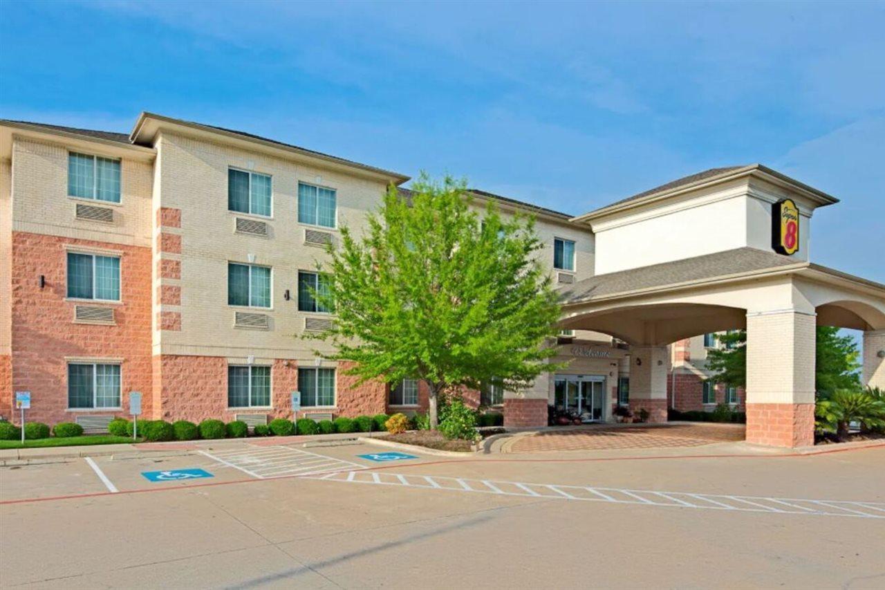 Super 8 By Wyndham Austin/airport North