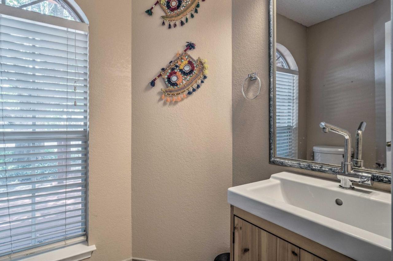 Holiday home House With Back Yard - 15 Mi To Downtown