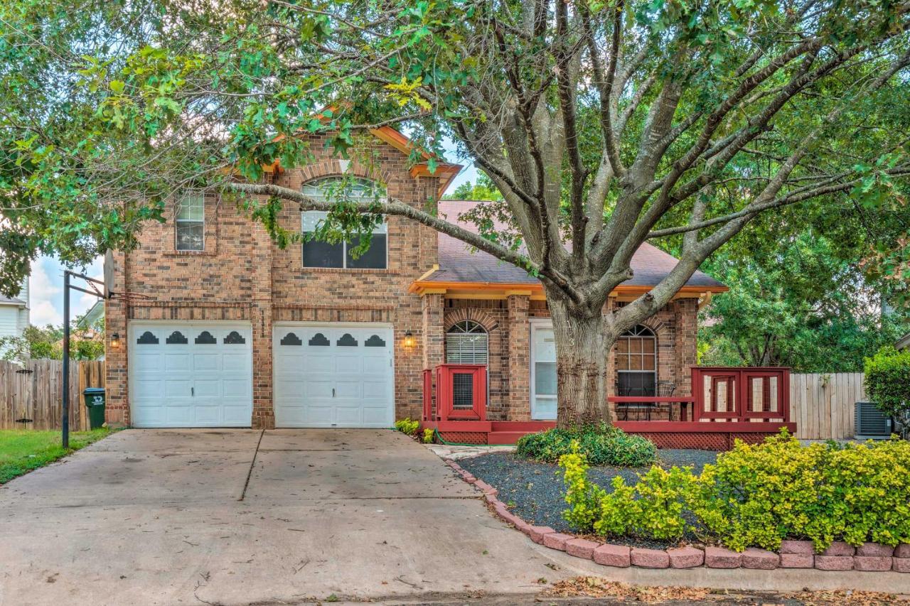 House With Back Yard - 15 Mi To Downtown Holiday home *