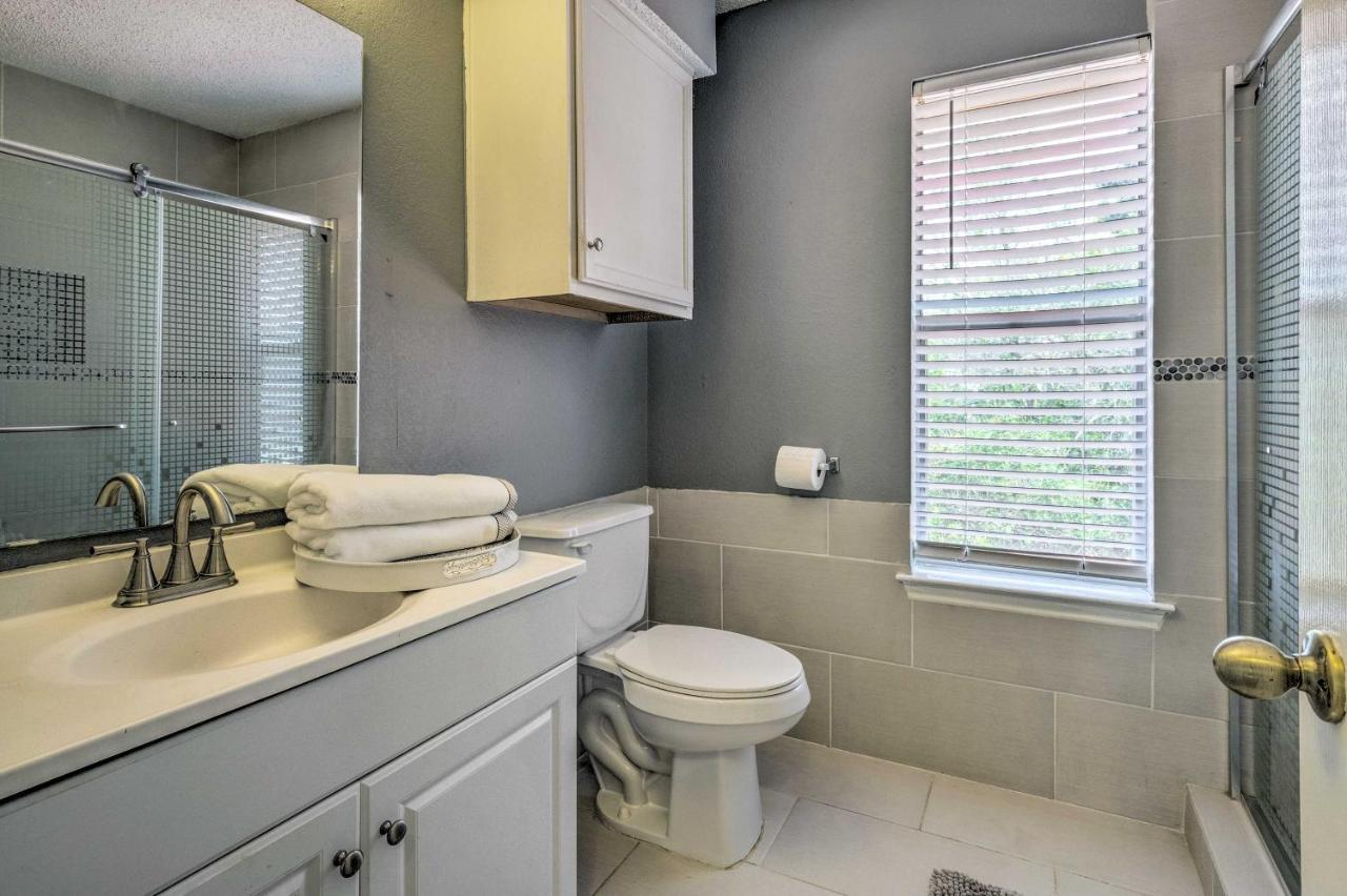 House With Back Yard - 15 Mi To Downtown * Austin
