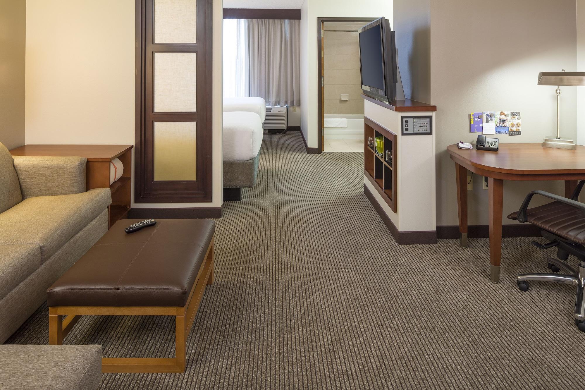 Hotel Hyatt Place Arboretum 3*