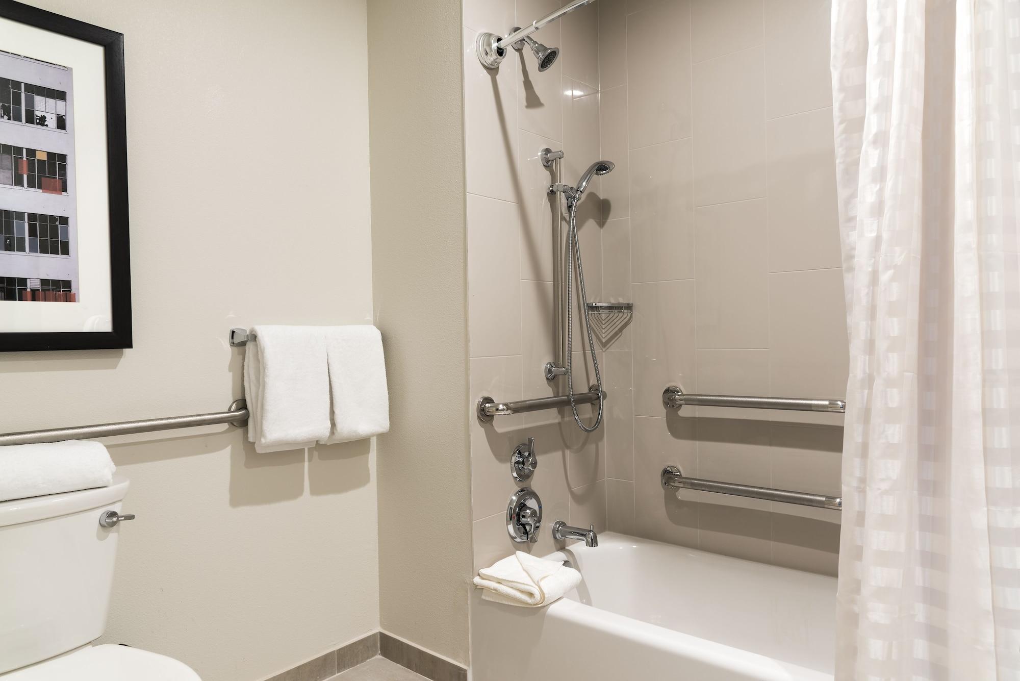 Hyatt House Austin/downtown Hotel 4*