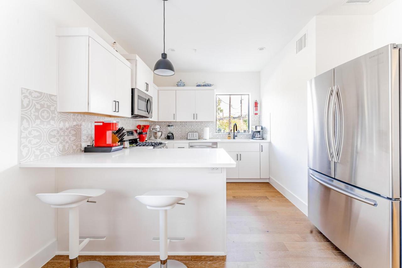 Holiday home Luxe East Downtown 3br Condo, Walk To Bars, Restaurants, Shops