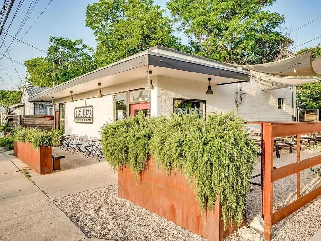 Luxe East Downtown 3br Condo, Walk To Bars, Restaurants, Shops * Austin