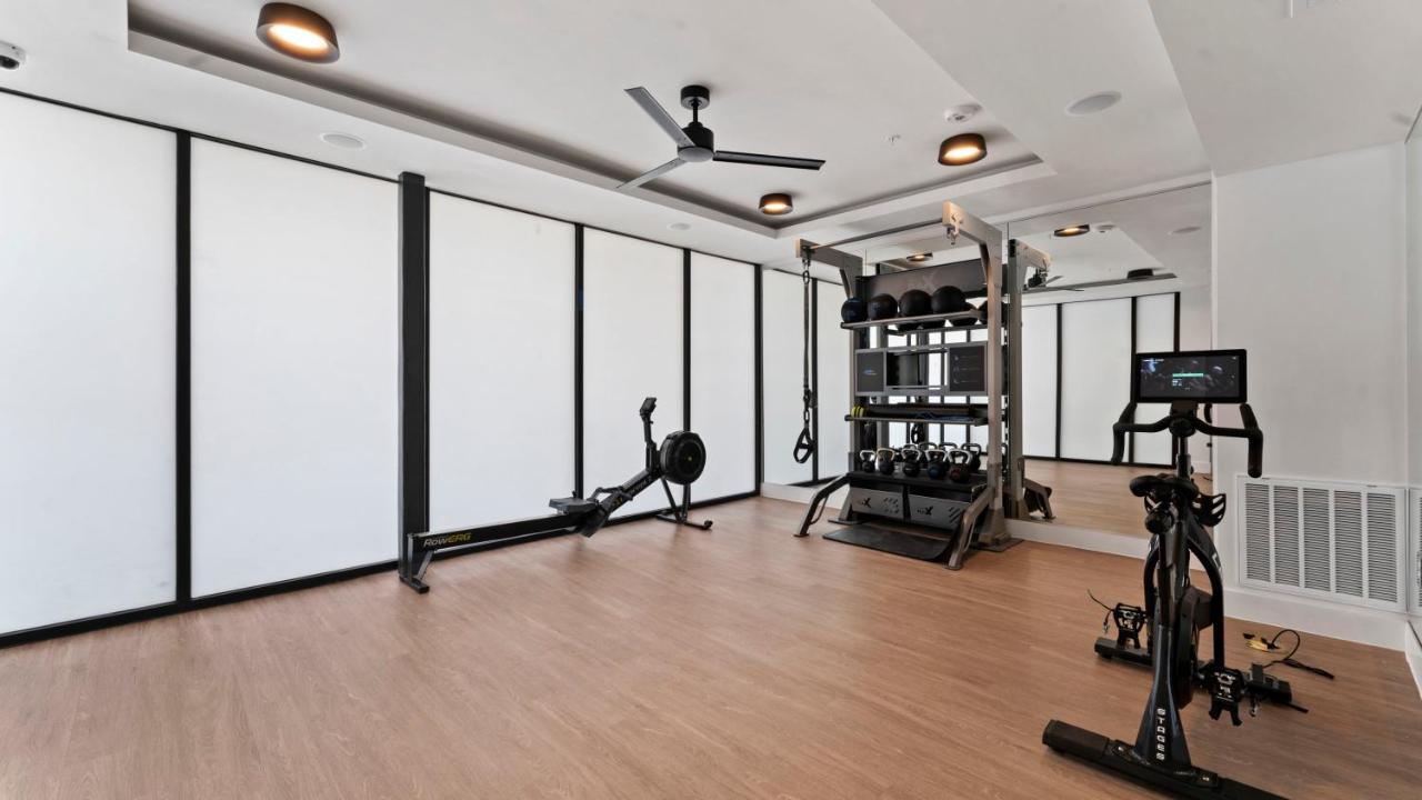 Luxury Central Apts - Free Parking, Gym, Fast Wifi Apartment Austin