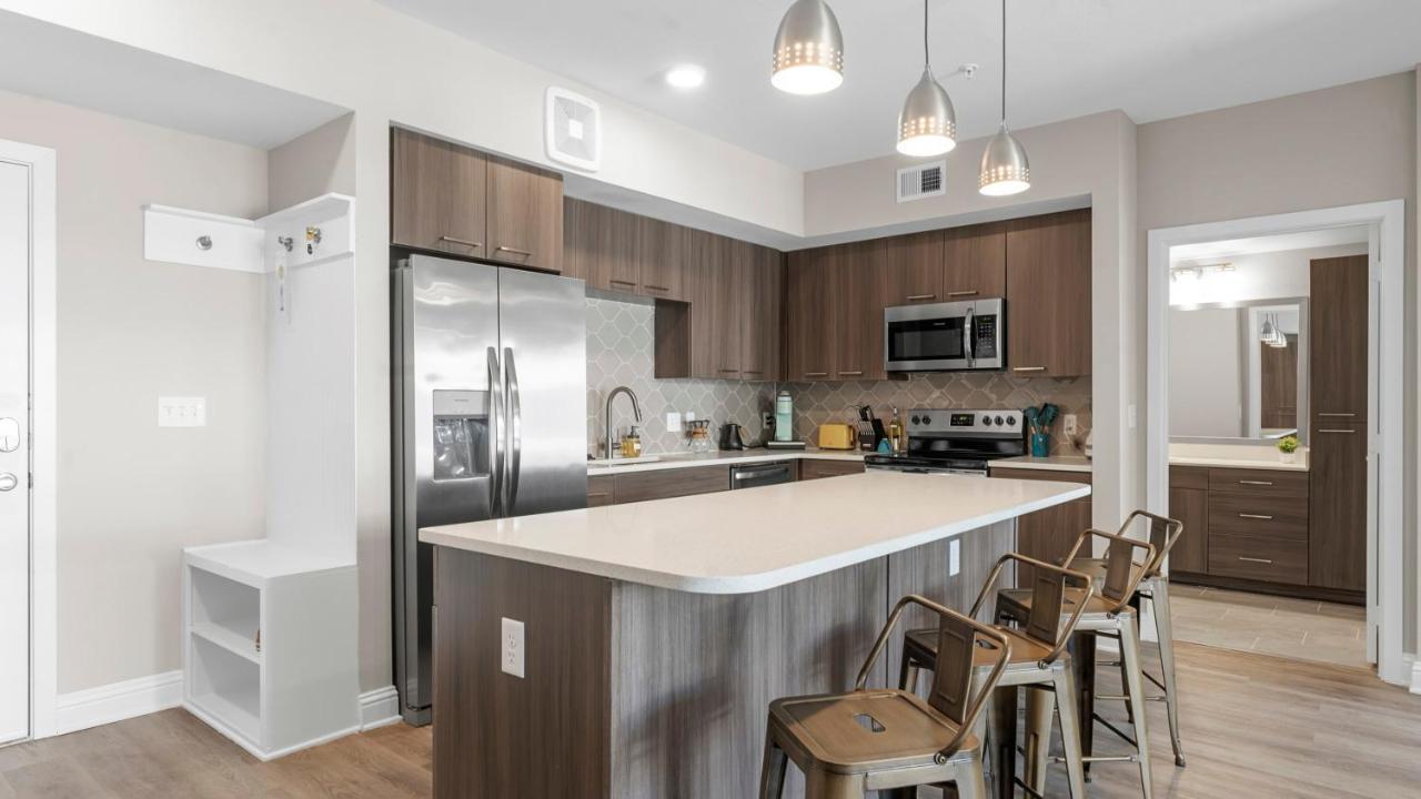 Vivant - 2Br - Luxe & Airy King Beds Suites Close To Downtown *