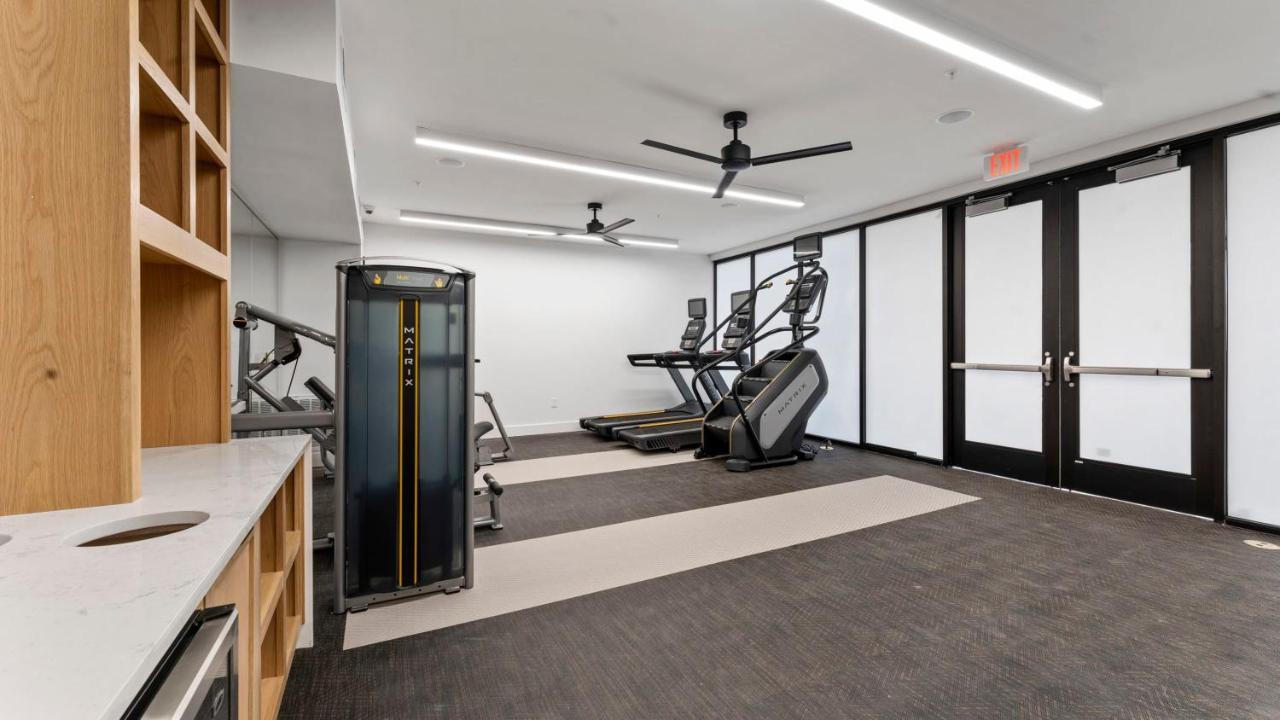 Luxury Central Apts - Free Parking, Gym, Fast Wifi