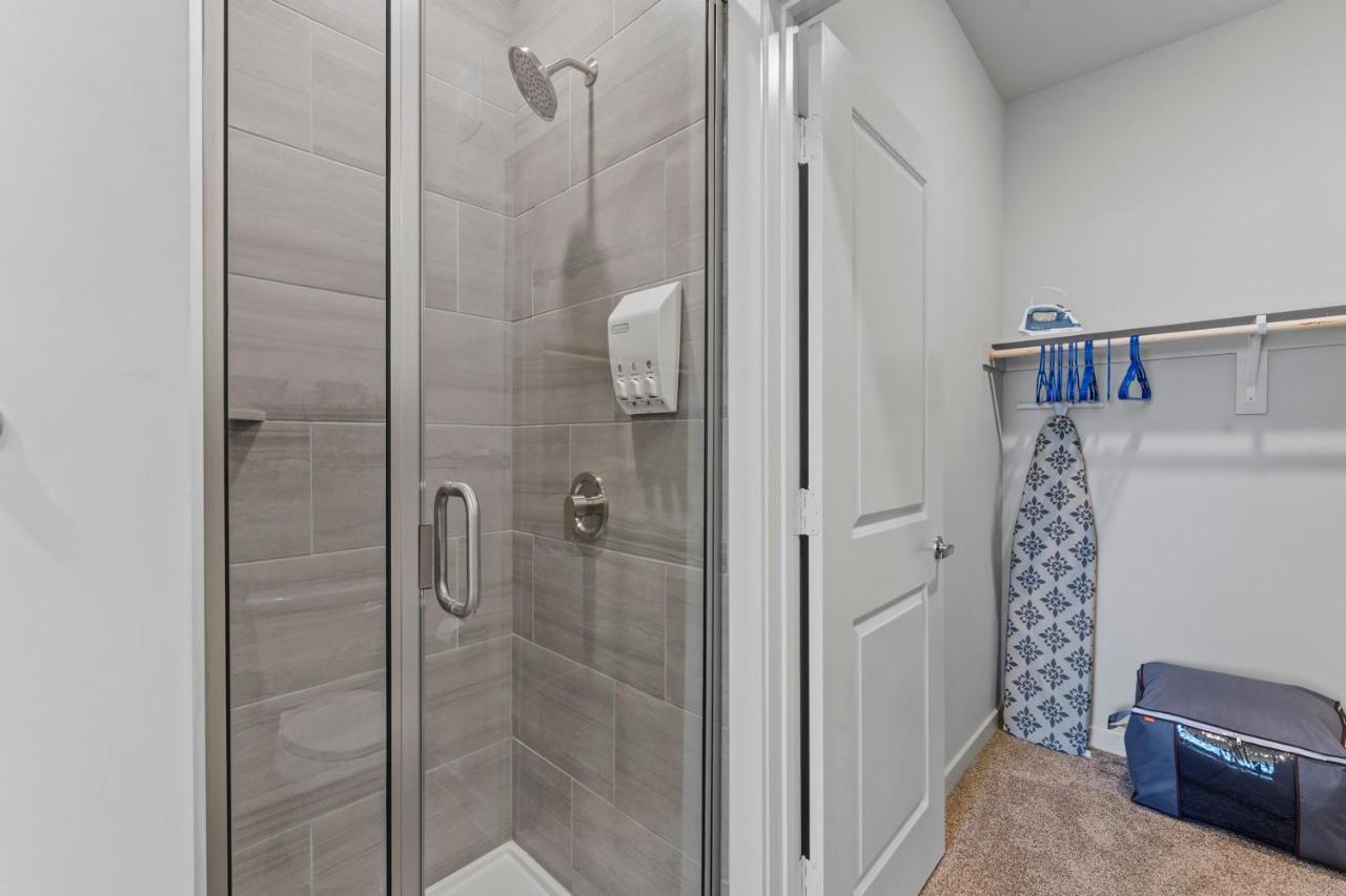 Luxury Central Apts - Free Parking, Gym, Fast Wifi Apartment *