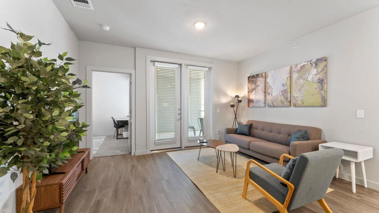 Luxury Central Apts - Free Parking, Gym, Fast Wifi Apartment *
