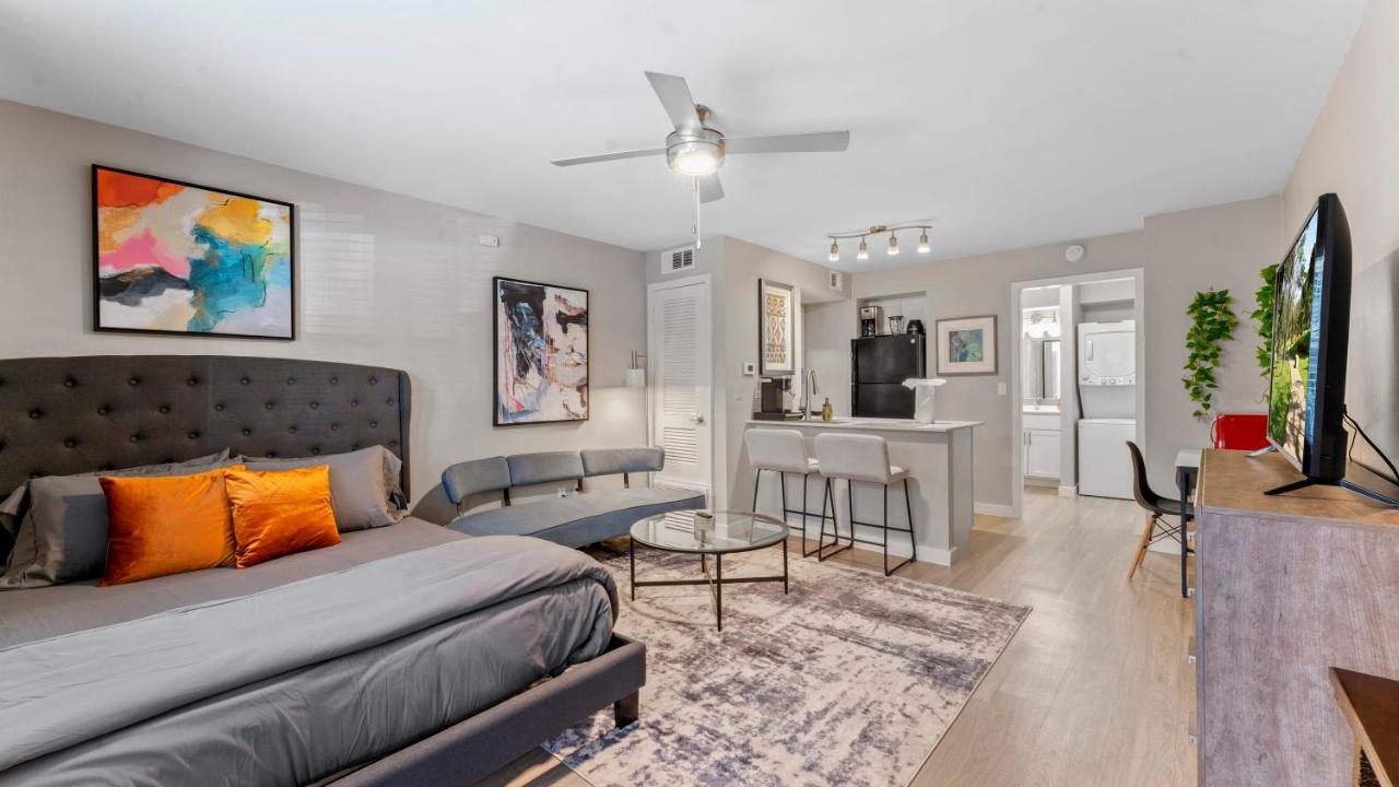 Cozy Efficiency Close To Downtown And Domain Apartment *
