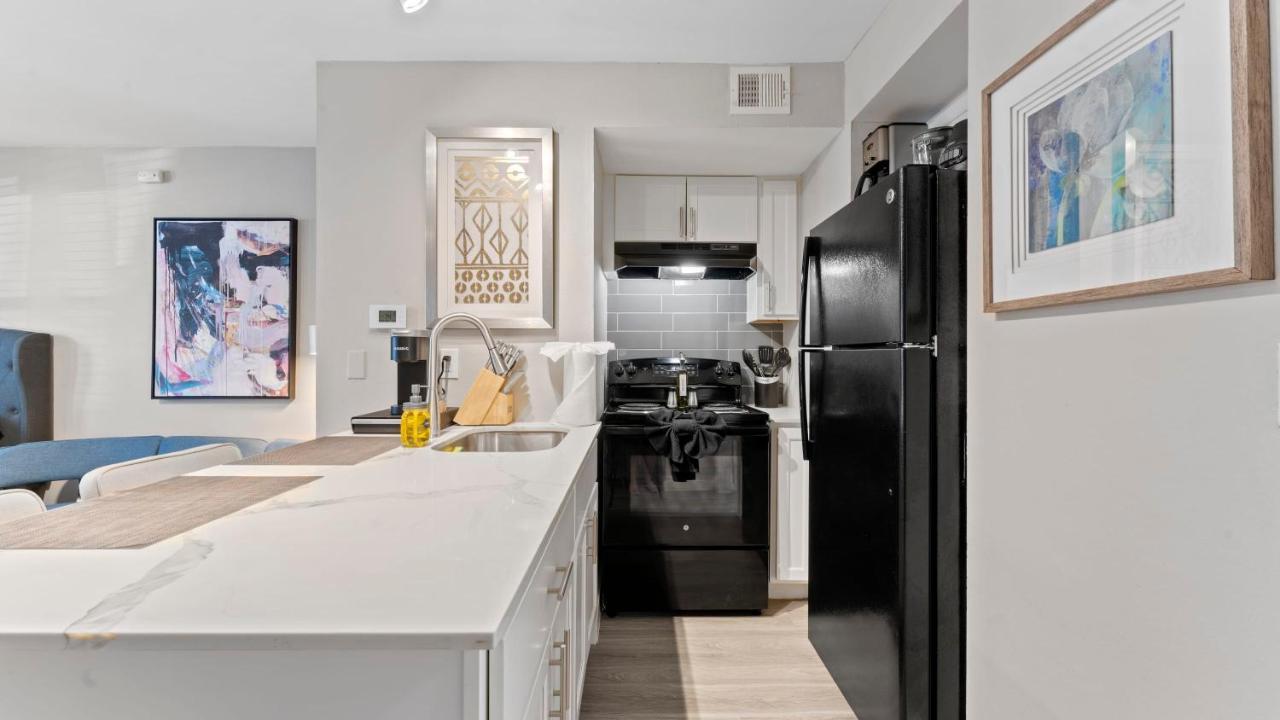 Cozy Efficiency Close To Downtown And Domain *
