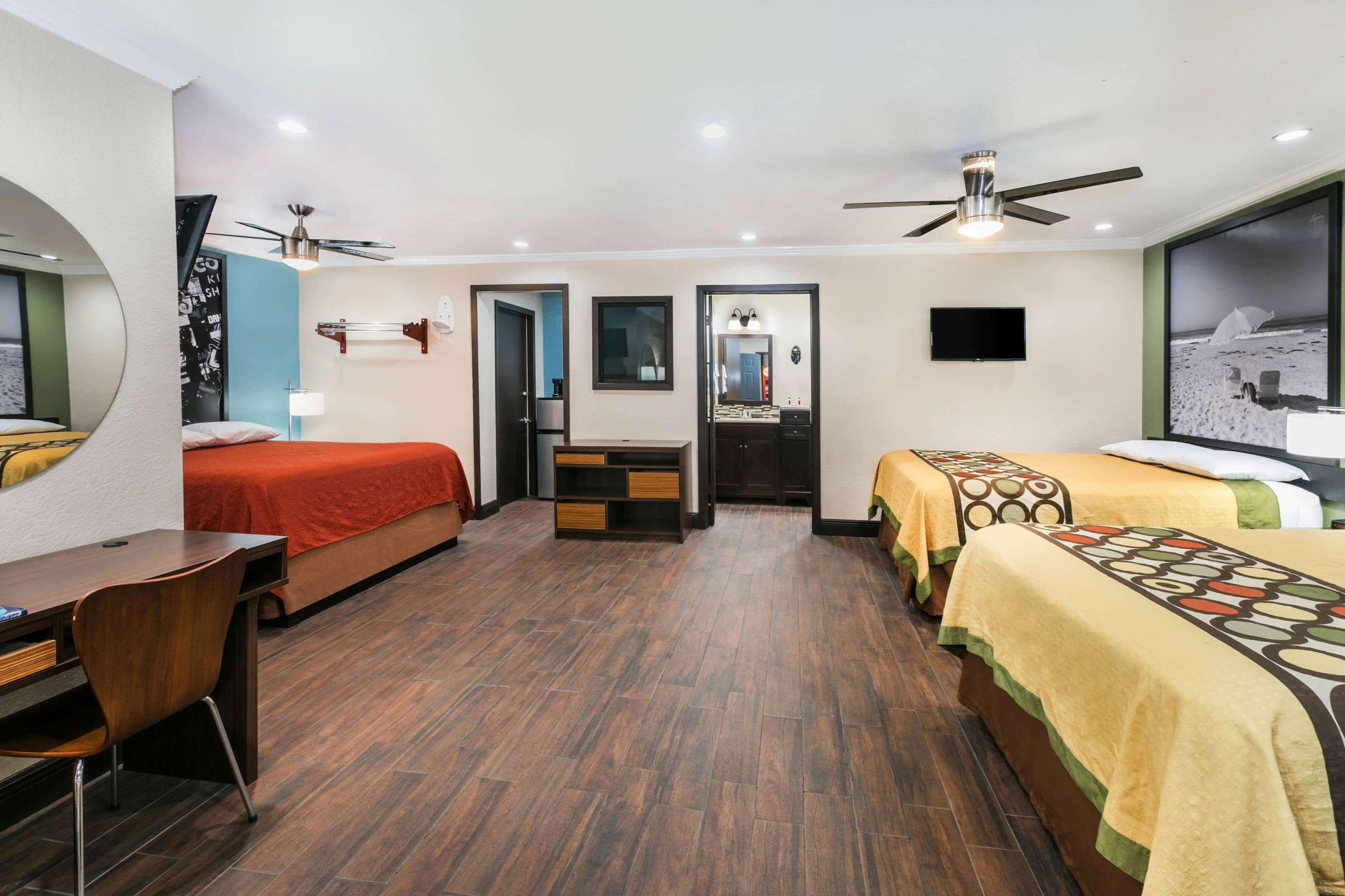 Motel Super 8 By Wyndham University/downtown Area