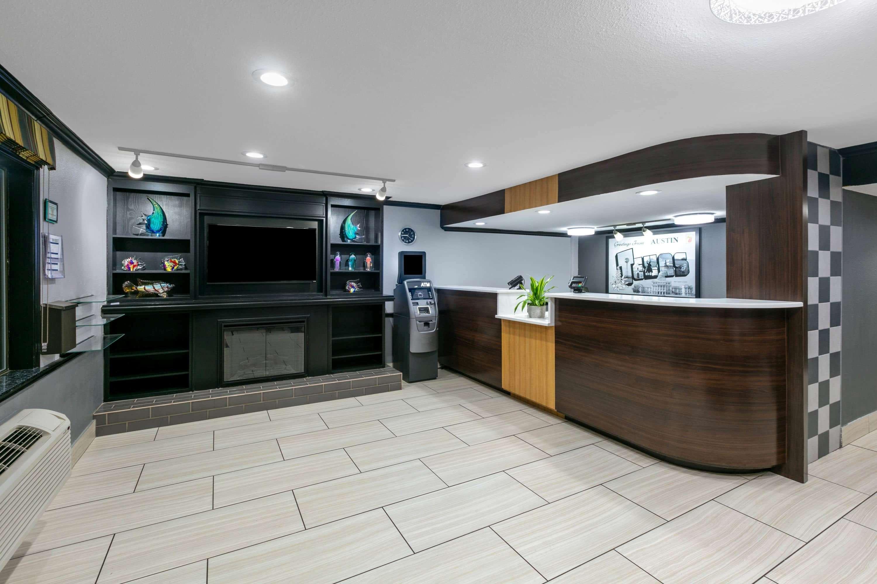 Motel Super 8 By Wyndham University/downtown Area