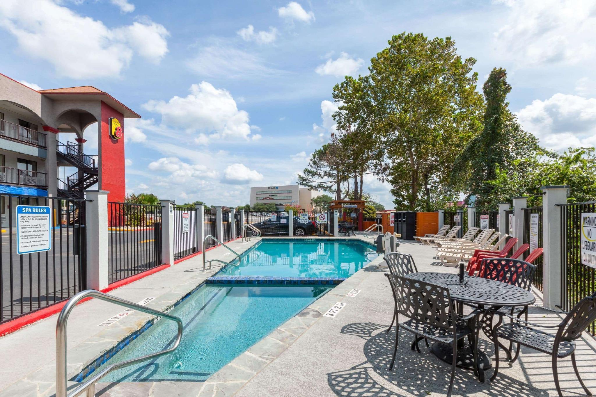 Super 8 By Wyndham University/downtown Area Motel Austin