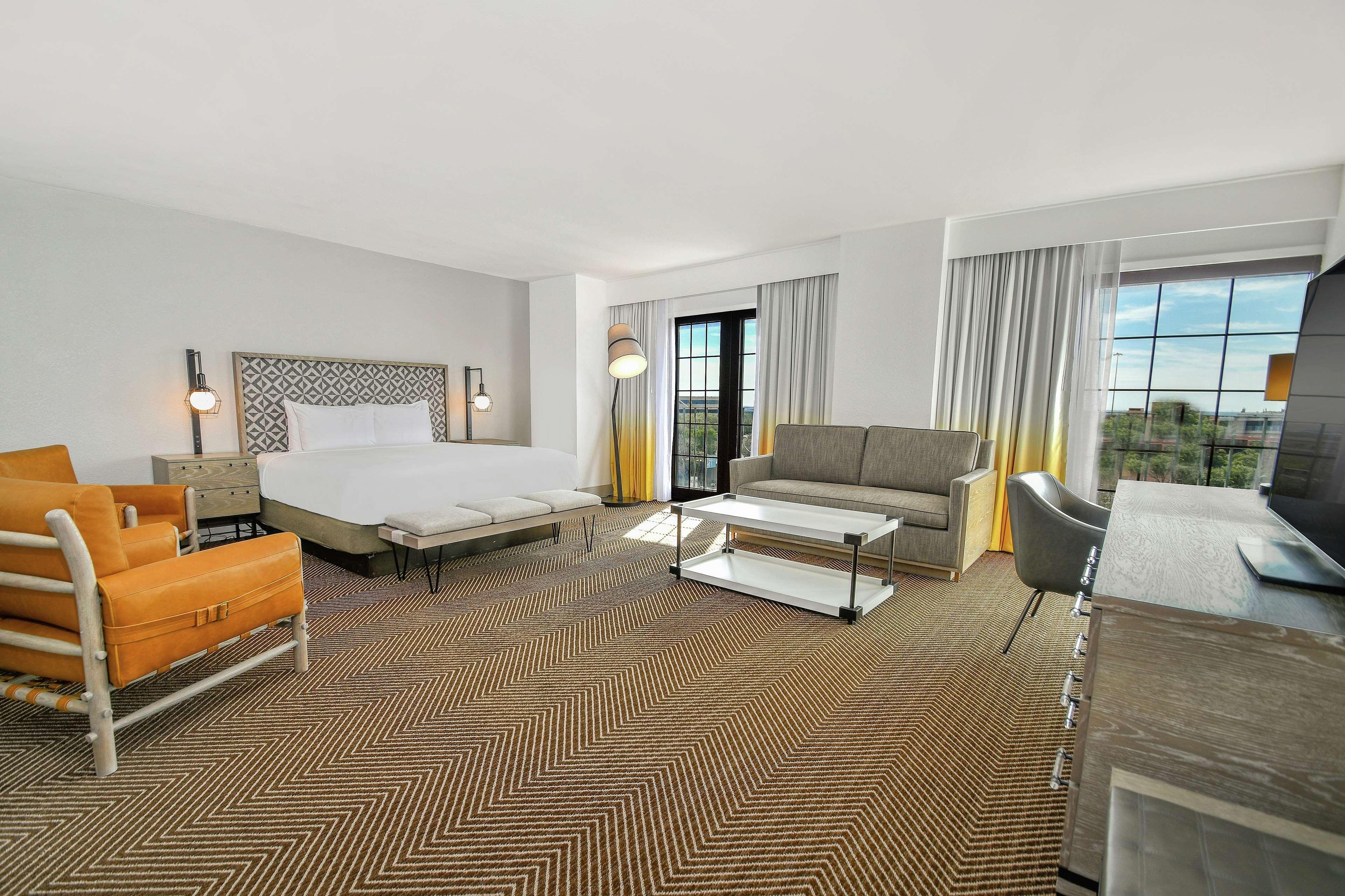 Doubletree By Hilton Austin