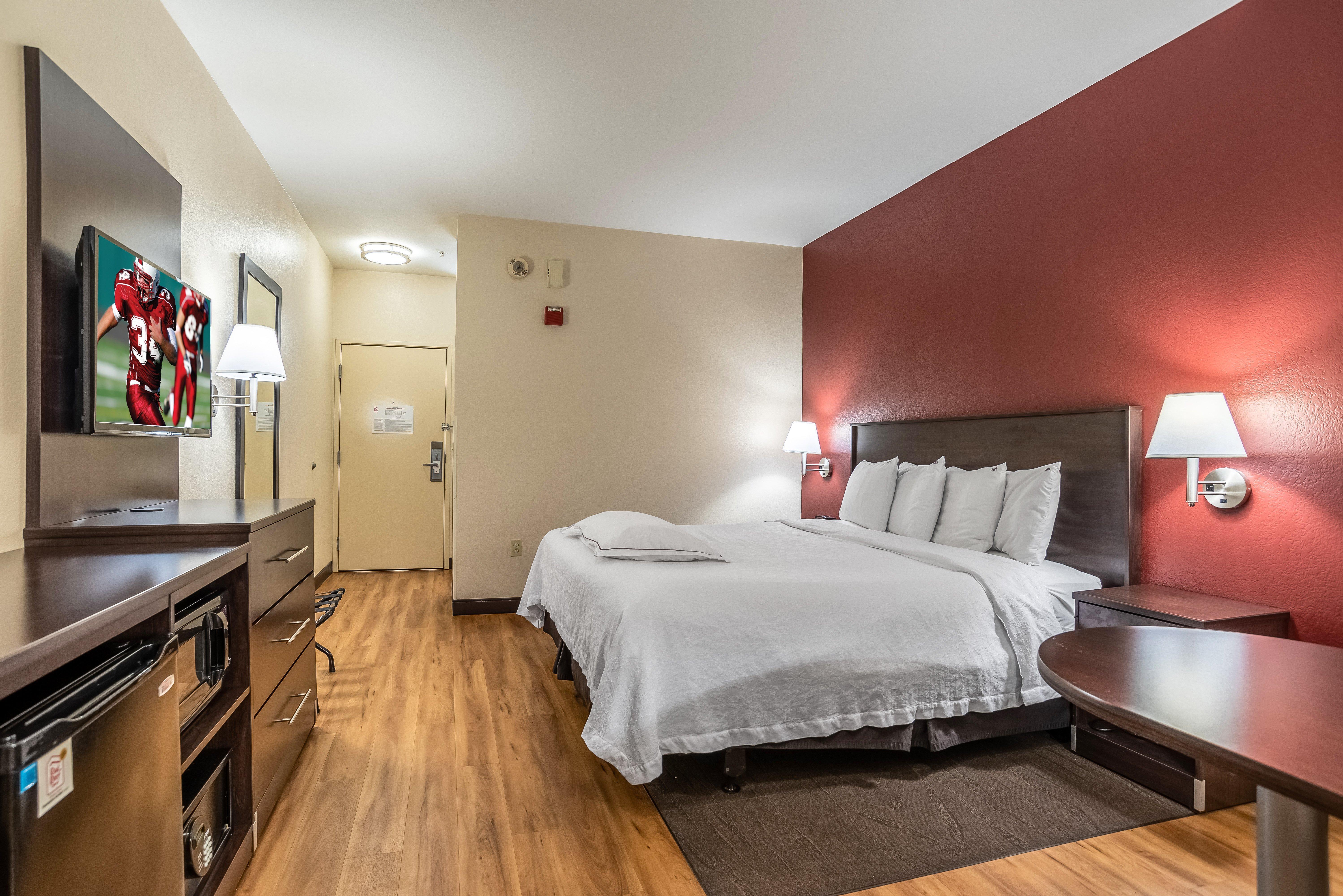 Hotel Red Roof Plus+ South 3*