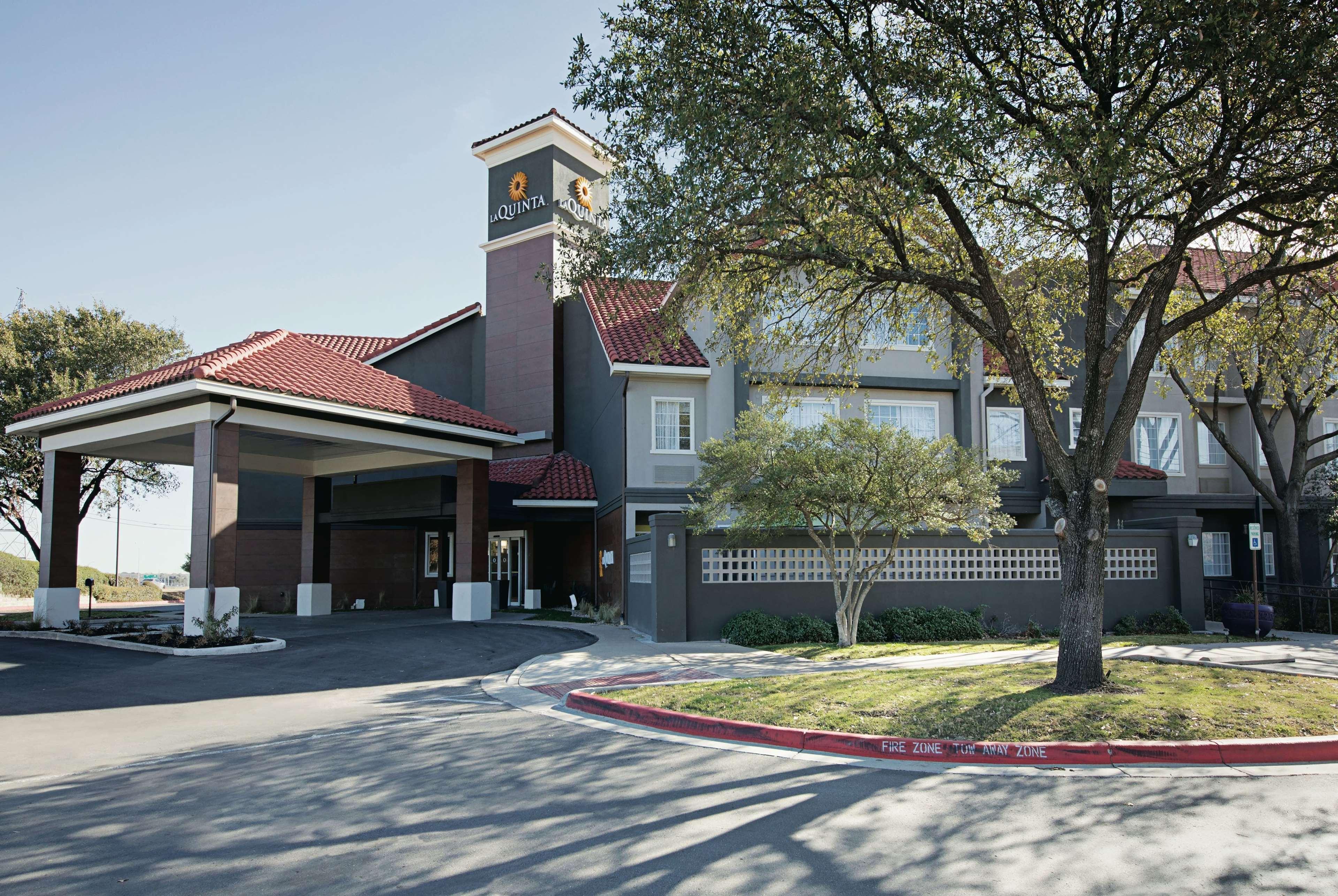 La Quinta By Wyndham At The Domain Hotel 3*