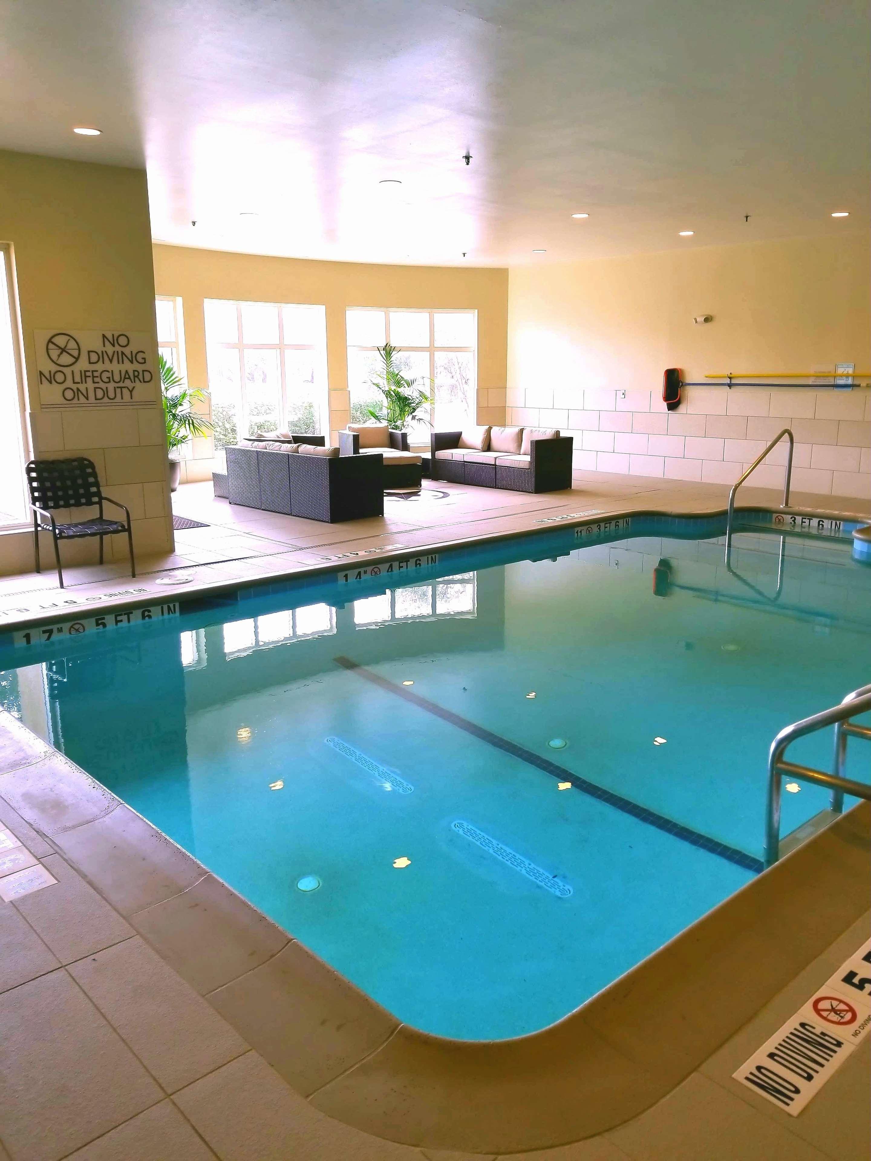 Hilton Garden Northwest/arboretum 3*