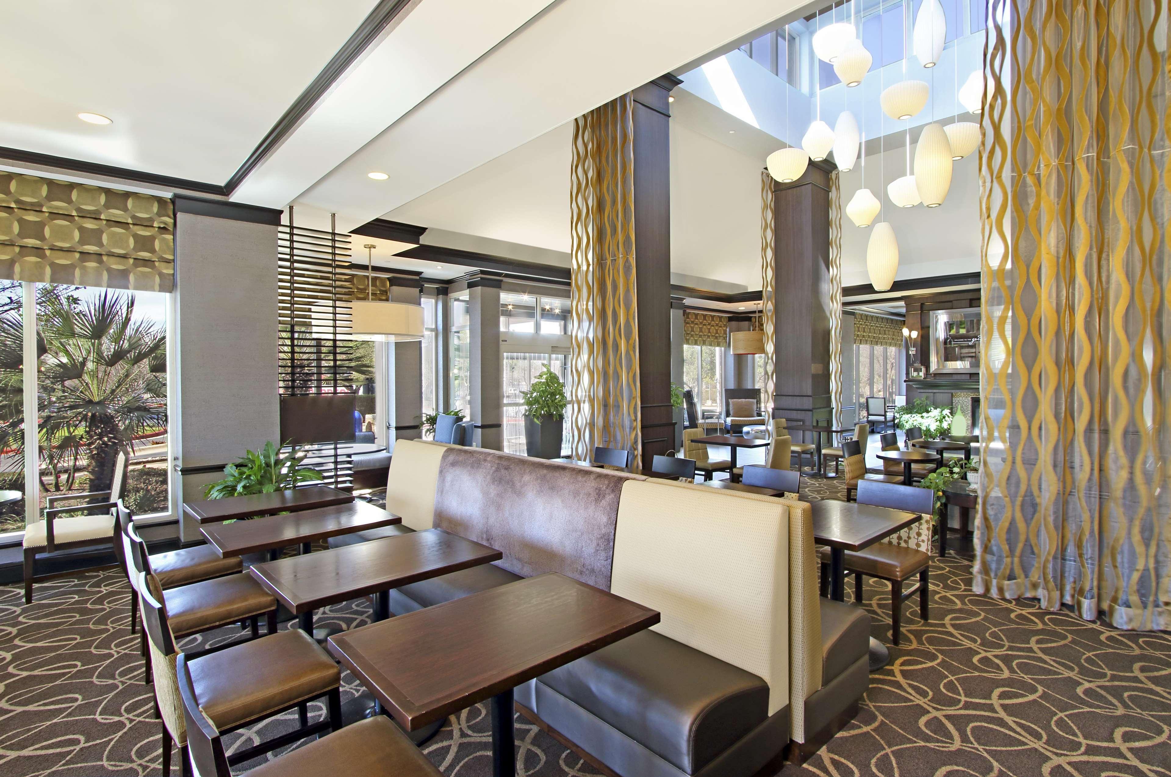 Hilton Garden Northwest/arboretum Hotel