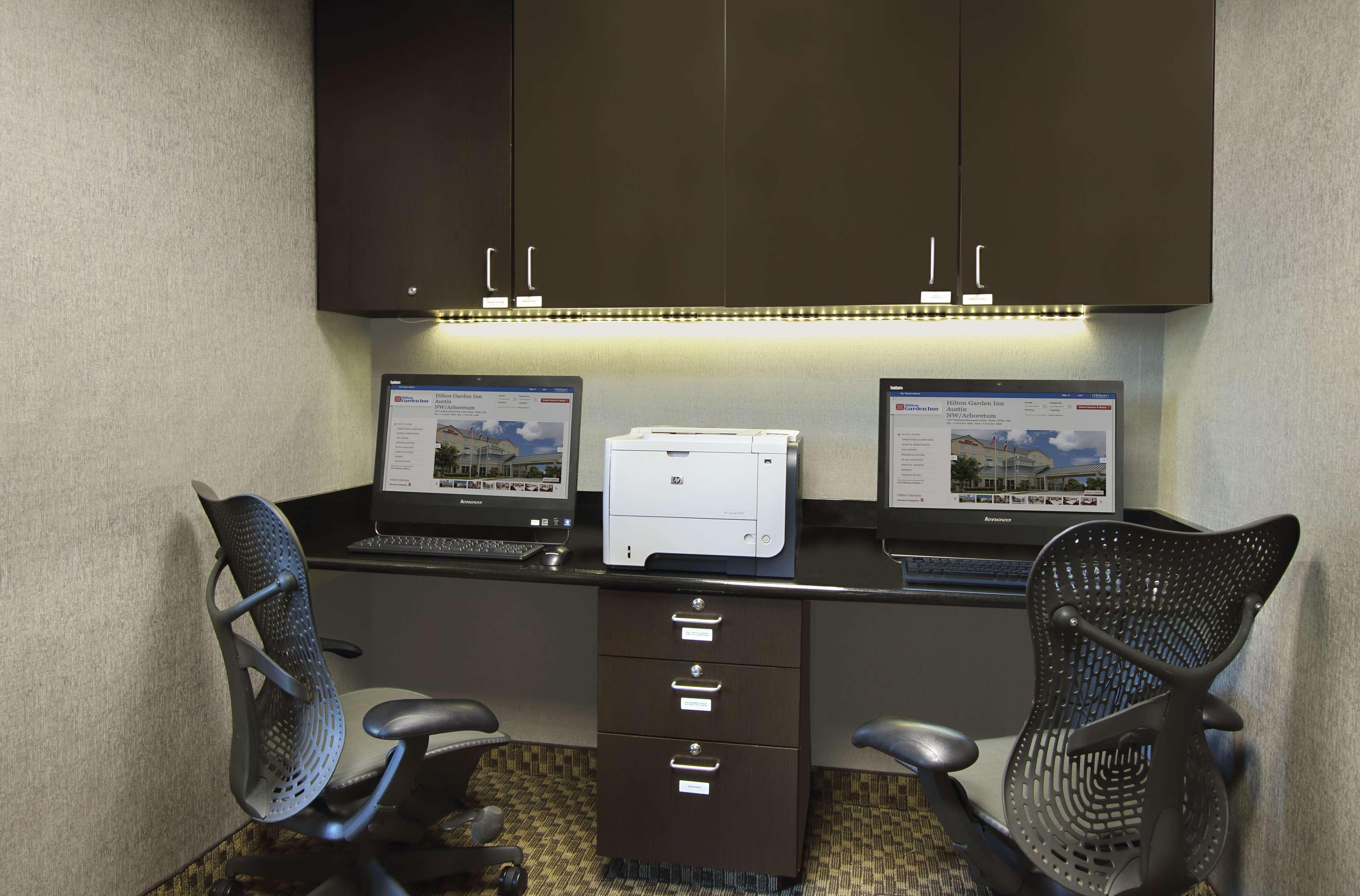 Hilton Garden Northwest/arboretum Austin