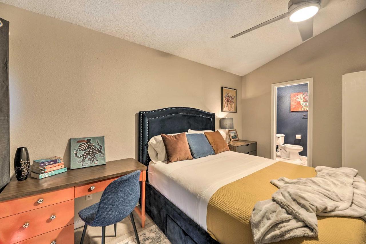 Holiday home Gorgeous Getaway With Fire Pit About 8 Mi To Dtwn